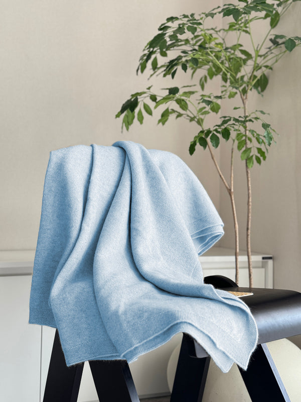 Cashmere plain knit blanket