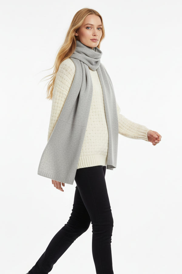 Soft pink 100% cashmere scarf folded neatly with product tag, long lightweight design (40cm × 185cm), perfect luxury gift for Thanksgiving and Christmas.